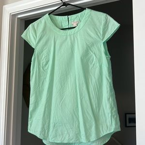 Women’s top mint green.  So cute